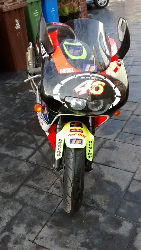 aprilia valentino rossi replica 250